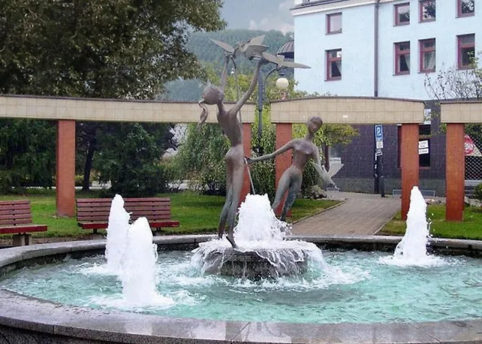 Отель Slovan 3*